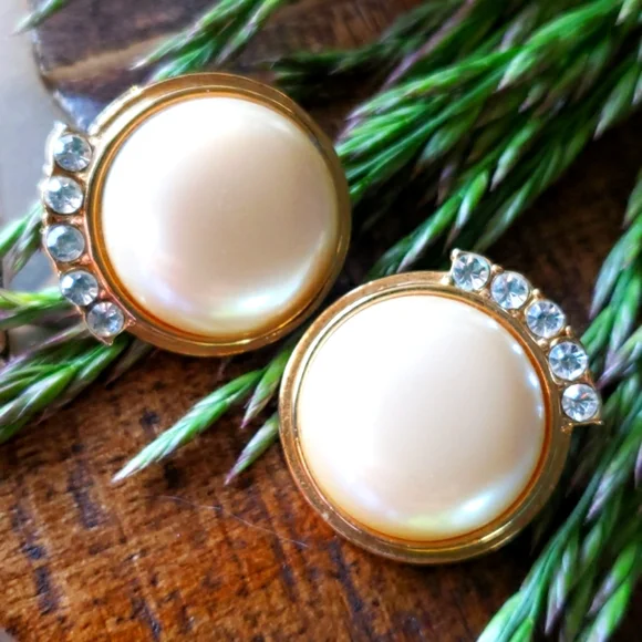 Authentic Vtg YSL Yves Saint Laurent Mabe' Pearl Rhinestone Cabochon Earrings